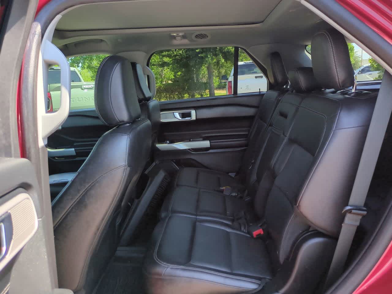 Thumbnail: 2021 Ford Explorer - 14