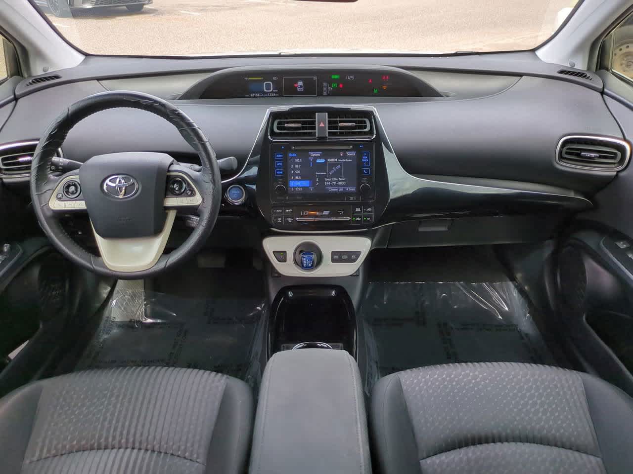 Thumbnail: 2017 Toyota Prius Prime - 14