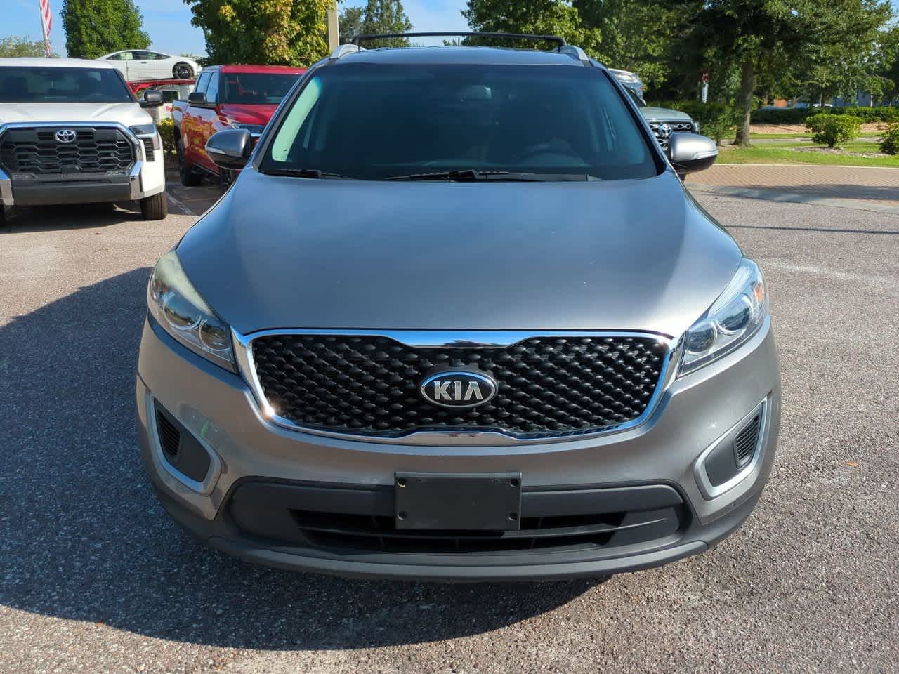 Thumbnail: 2017 Kia Sorento - 9