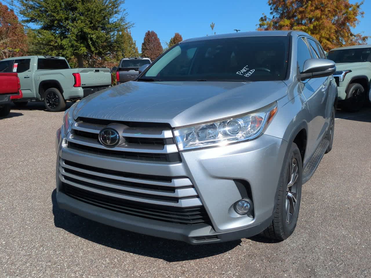 Thumbnail: 2019 Toyota Highlander - 2