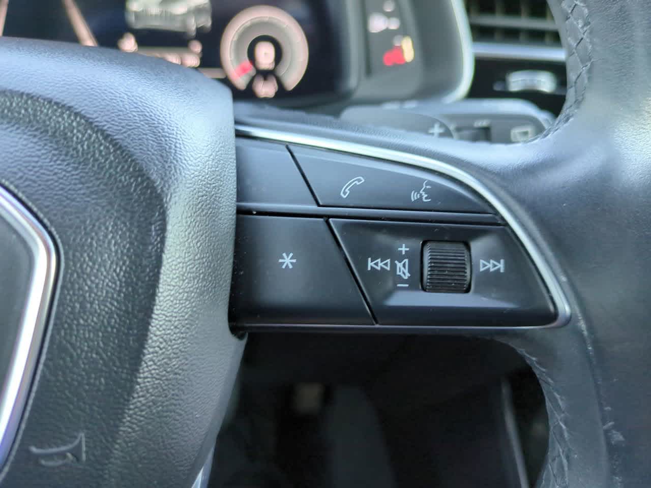 Thumbnail: 2021 Audi Q7 - 26