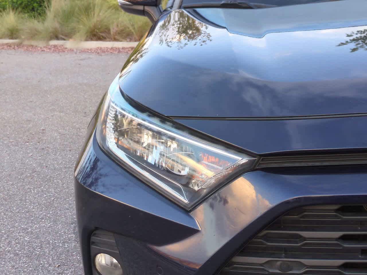 Thumbnail: 2020 Toyota RAV4 - 10