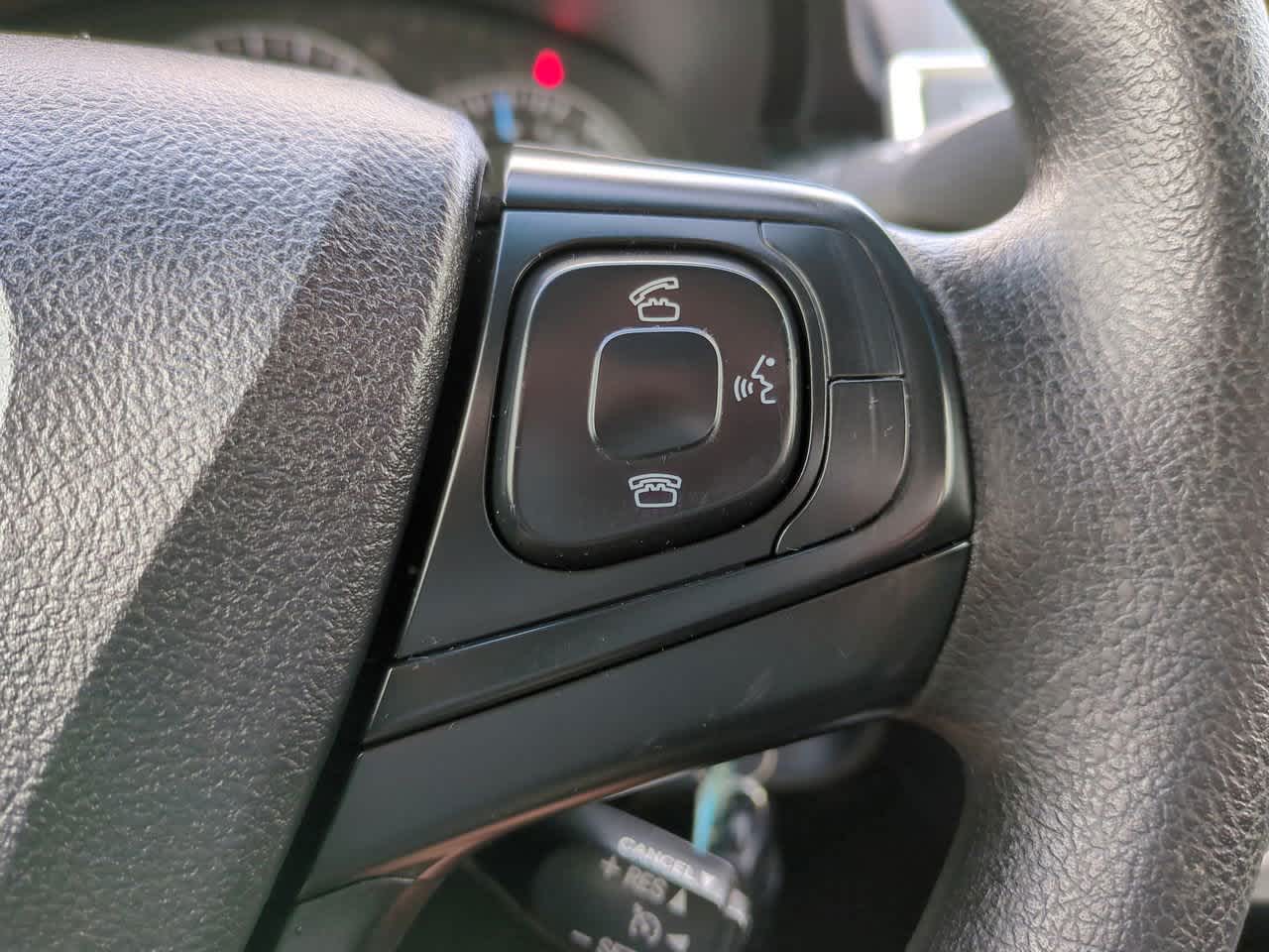 Thumbnail: 2015 Toyota Camry - 23