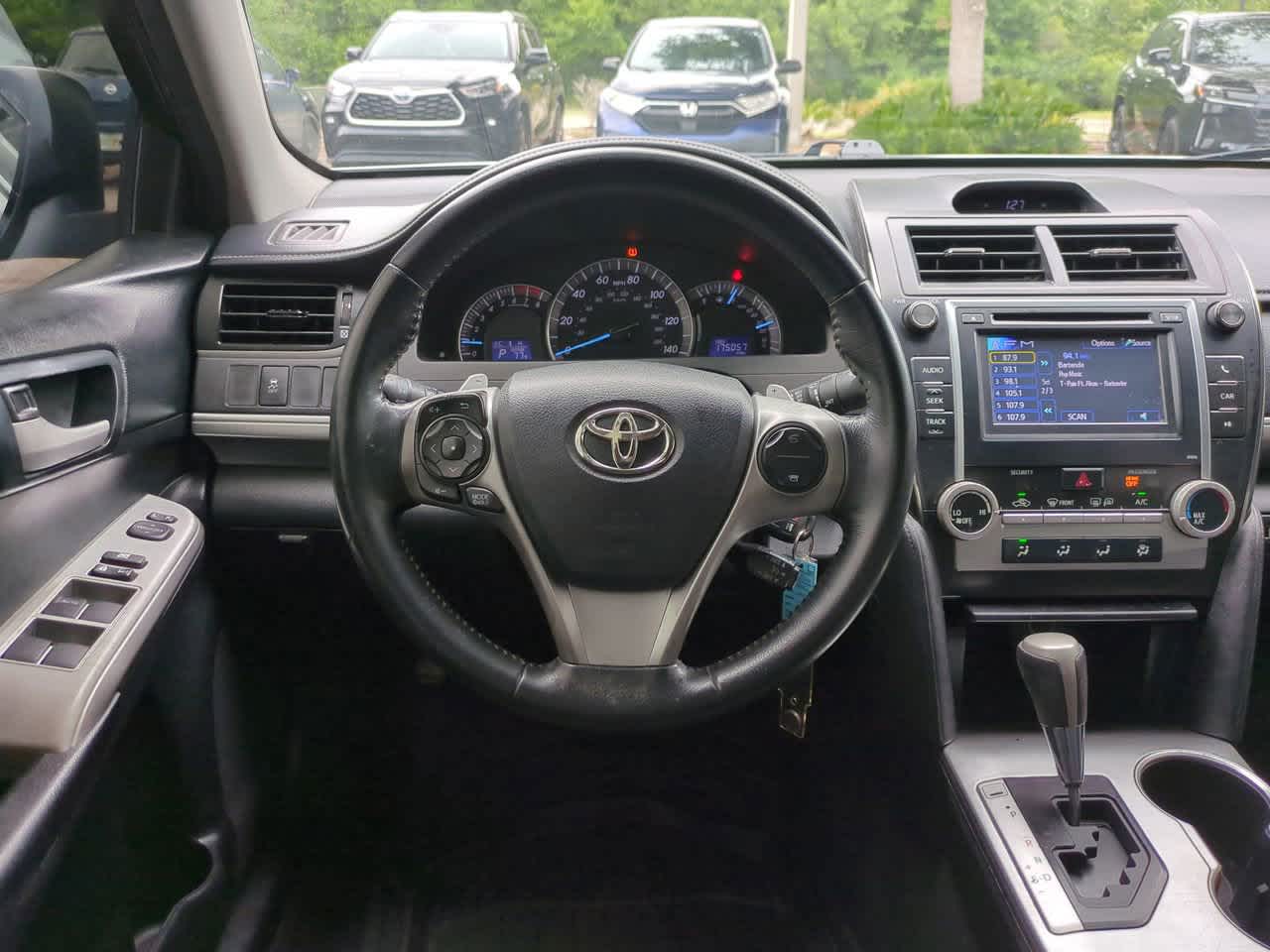 Thumbnail: 2014 Toyota Camry - 15