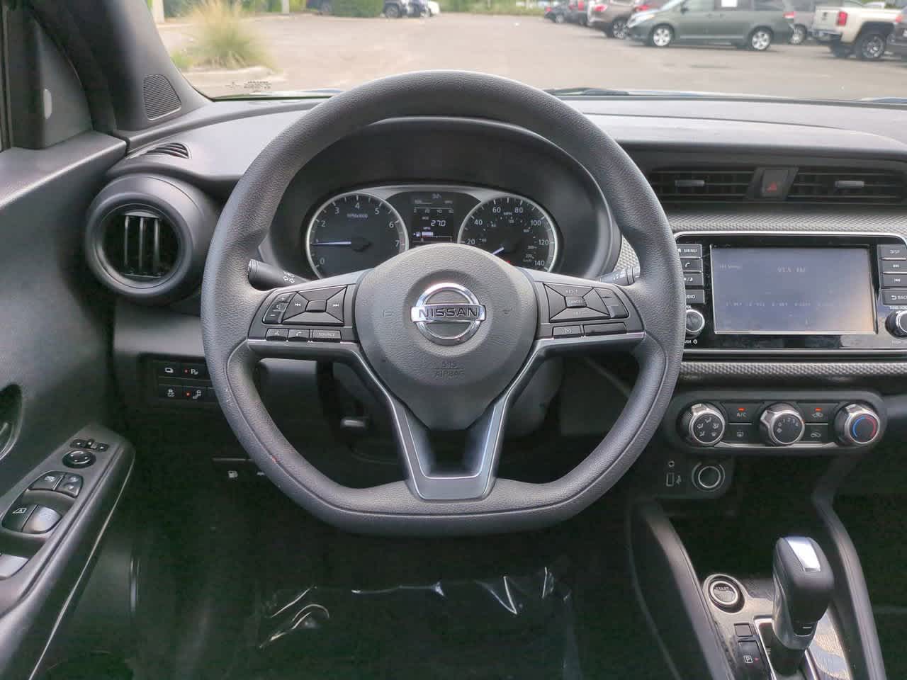 2020 Nissan Kicks S 15