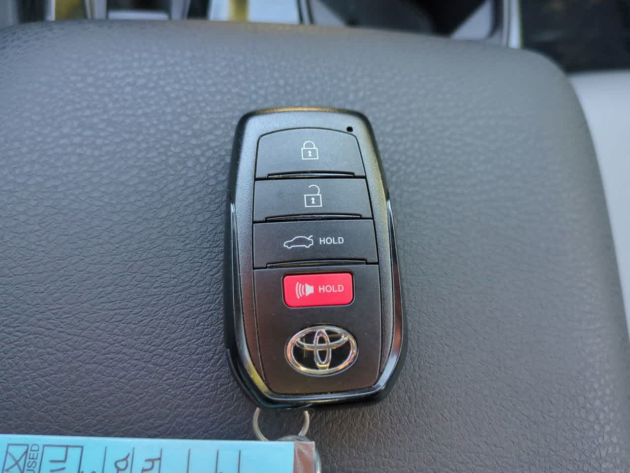 Thumbnail: 2025 Toyota Camry - 25