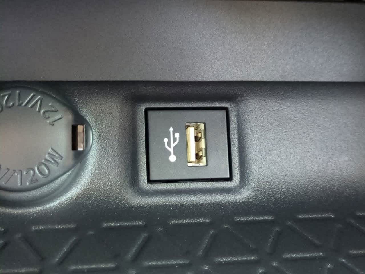 Thumbnail: 2025 Toyota RAV4 - 21