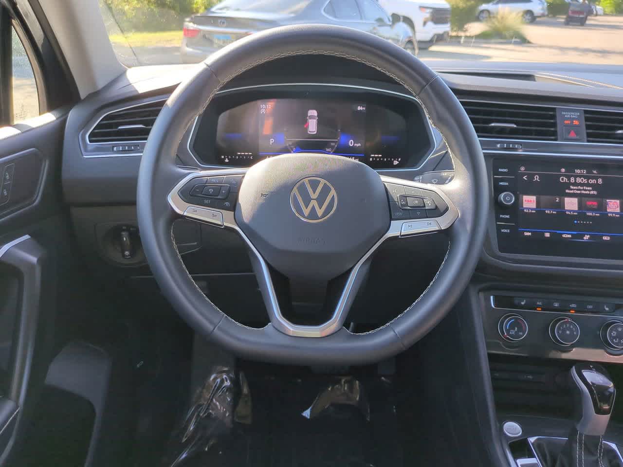 Thumbnail: 2024 Volkswagen Tiguan - 15
