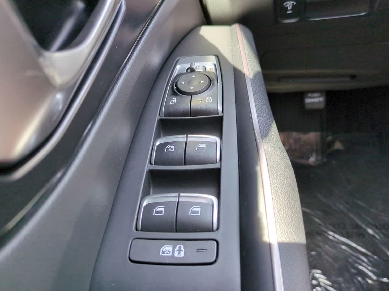 2023 Kia Sorento LX 22