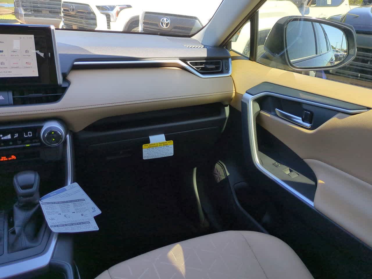 Thumbnail: 2025 Toyota RAV4 - 16