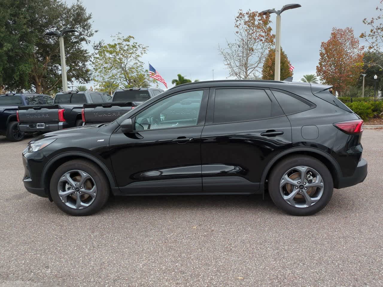 Thumbnail: 2025 Ford Escape - 3