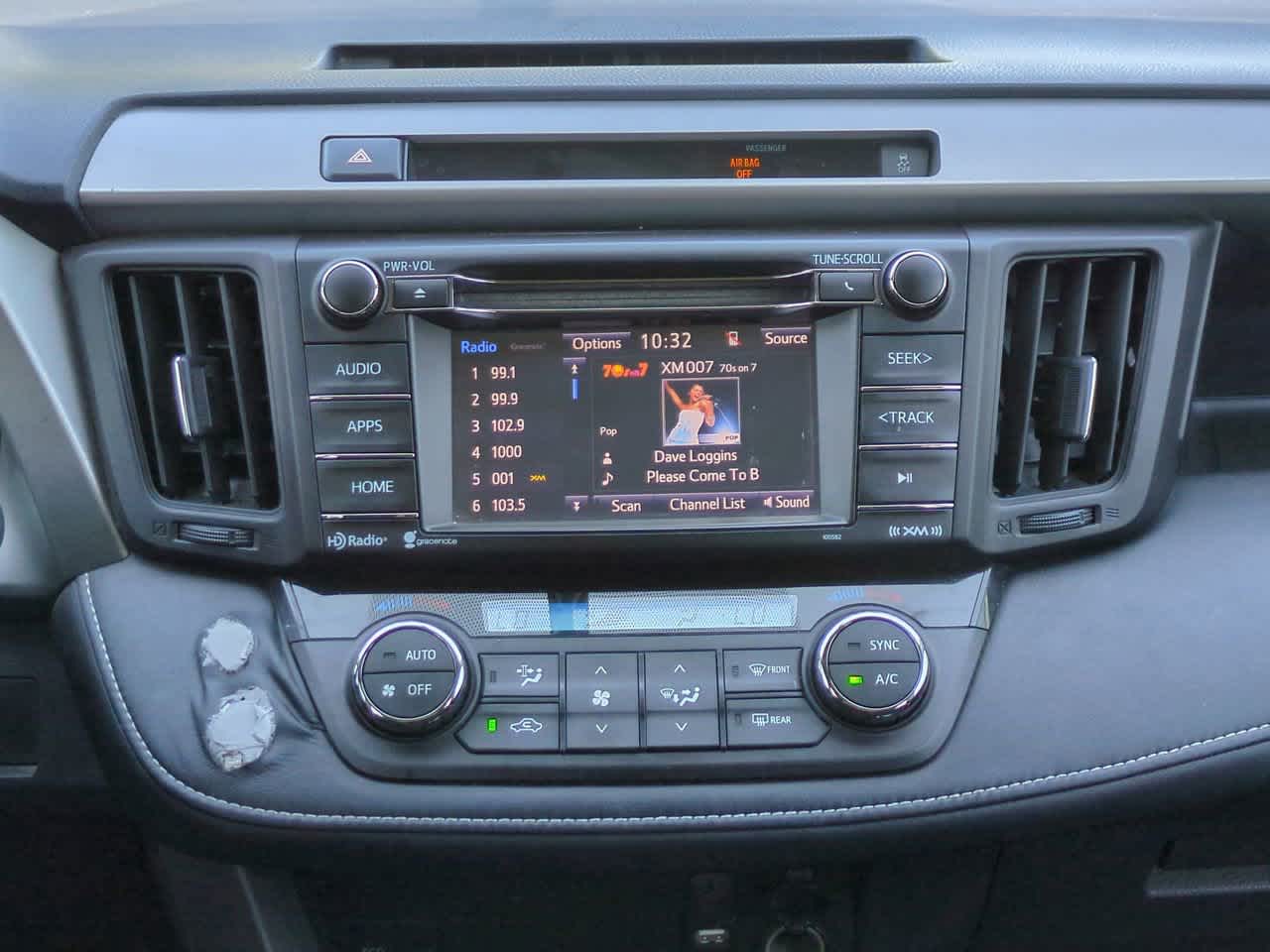 Thumbnail: 2016 Toyota RAV4 - 16