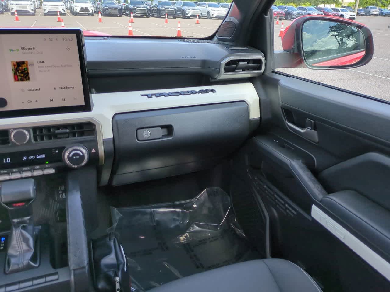 Thumbnail: 2024 Toyota Tacoma - 16