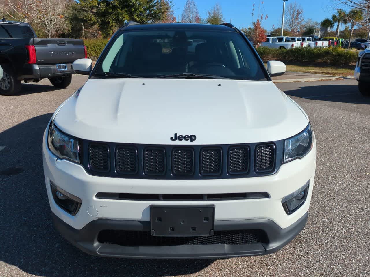 Thumbnail: 2018 Jeep Compass - 9