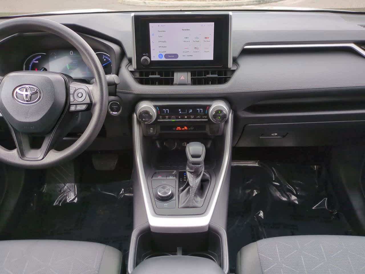 Thumbnail: 2025 Toyota RAV4 - 18