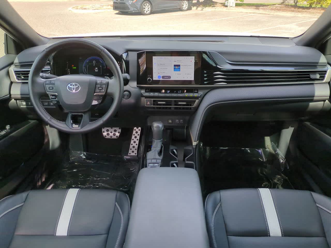 Thumbnail: 2025 Toyota Camry - 14