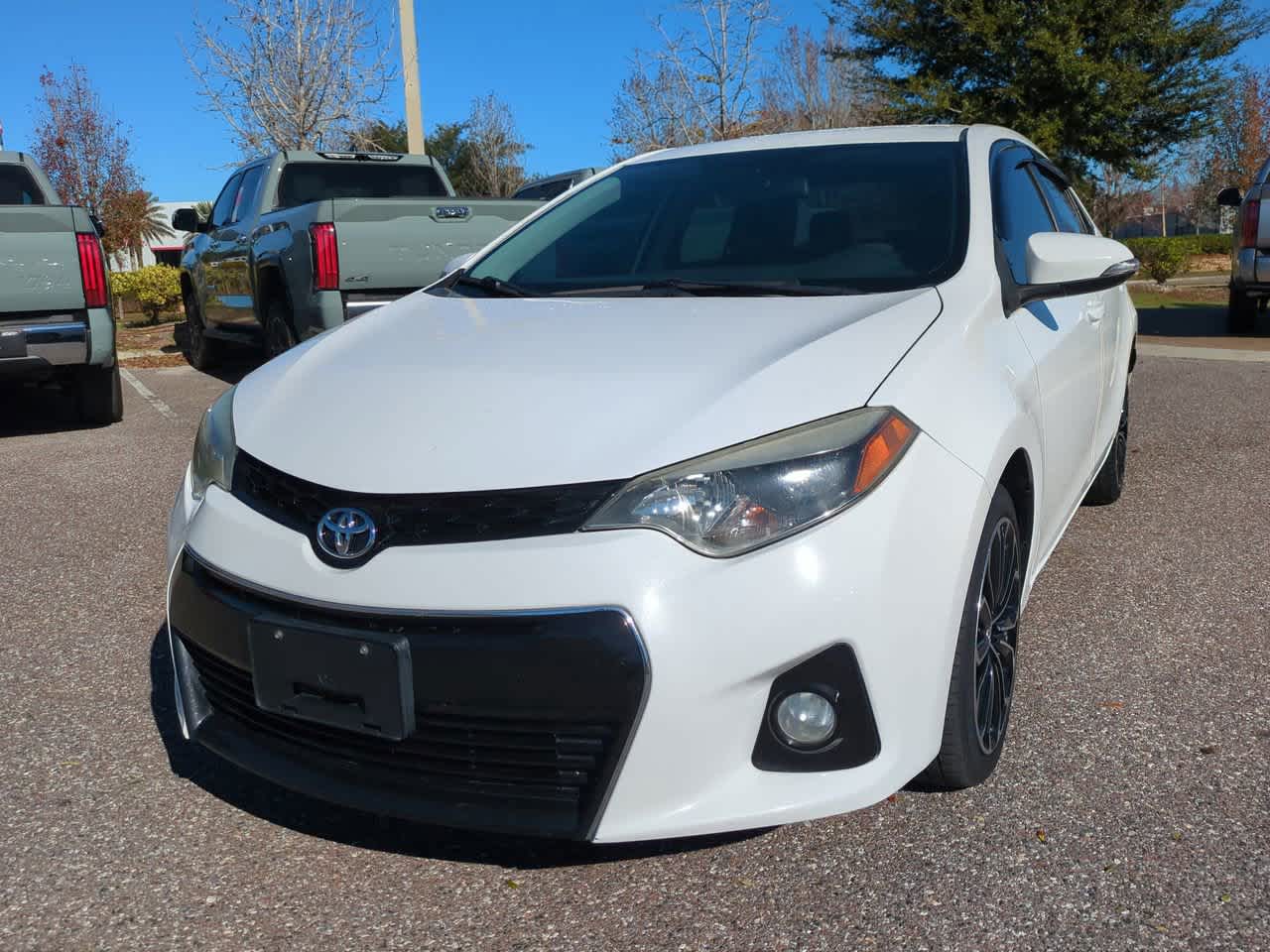 Thumbnail: 2016 Toyota Corolla - 2