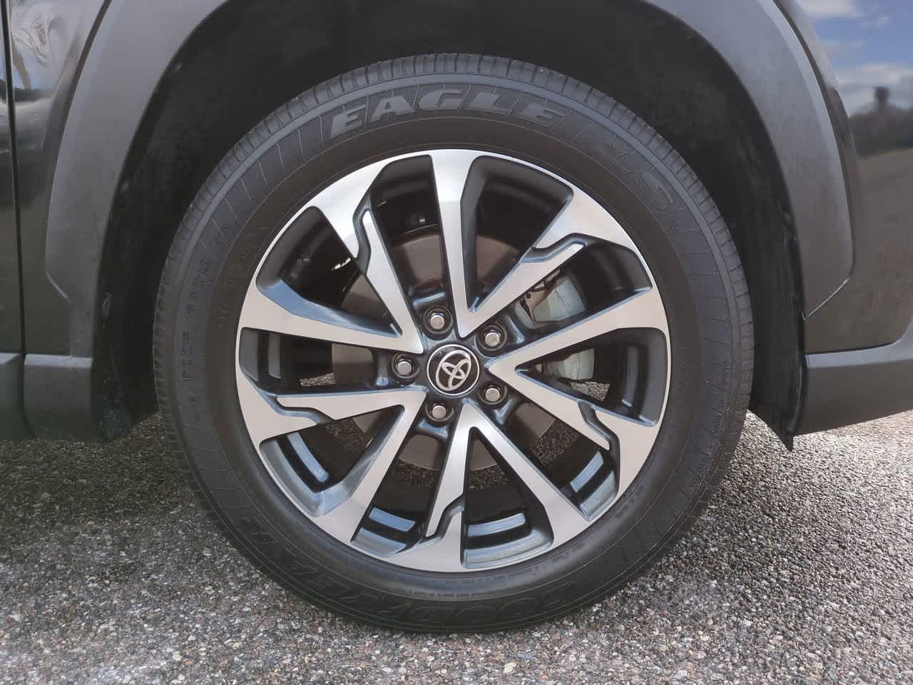 Thumbnail: 2022 Toyota Corolla Cross - 11