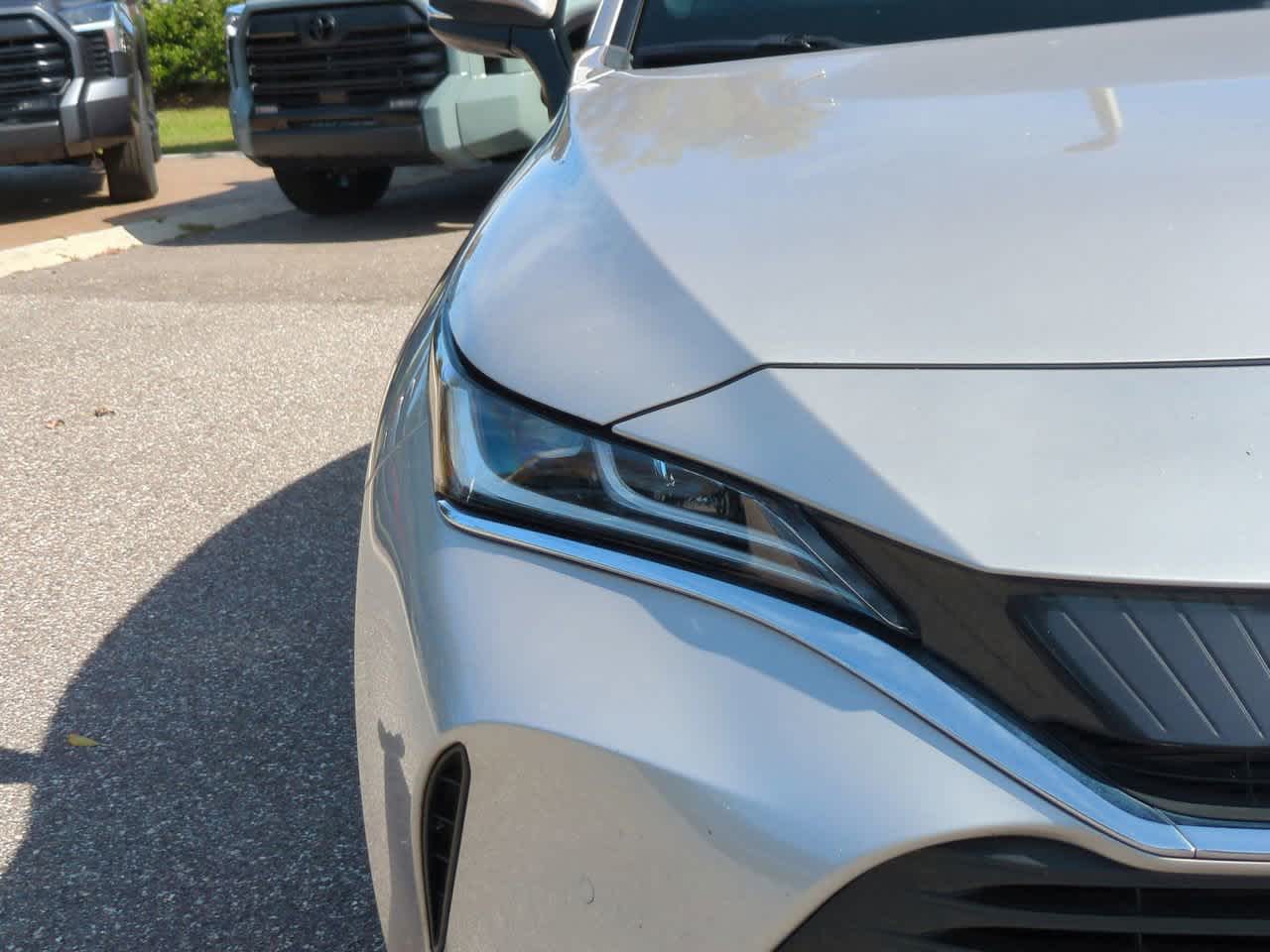 Thumbnail: 2021 Toyota Venza - 10