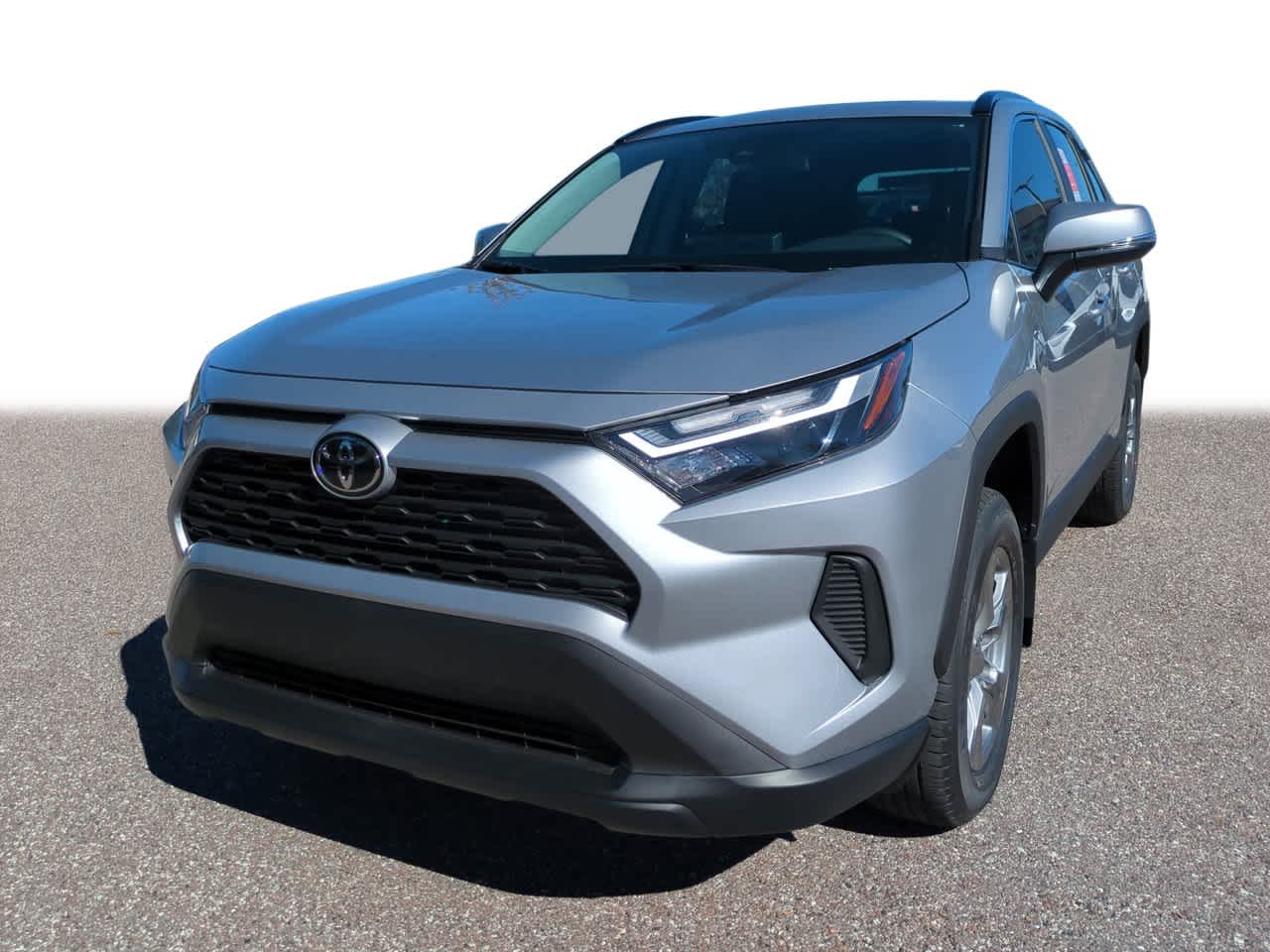 2025 Toyota RAV4 XLE's photo