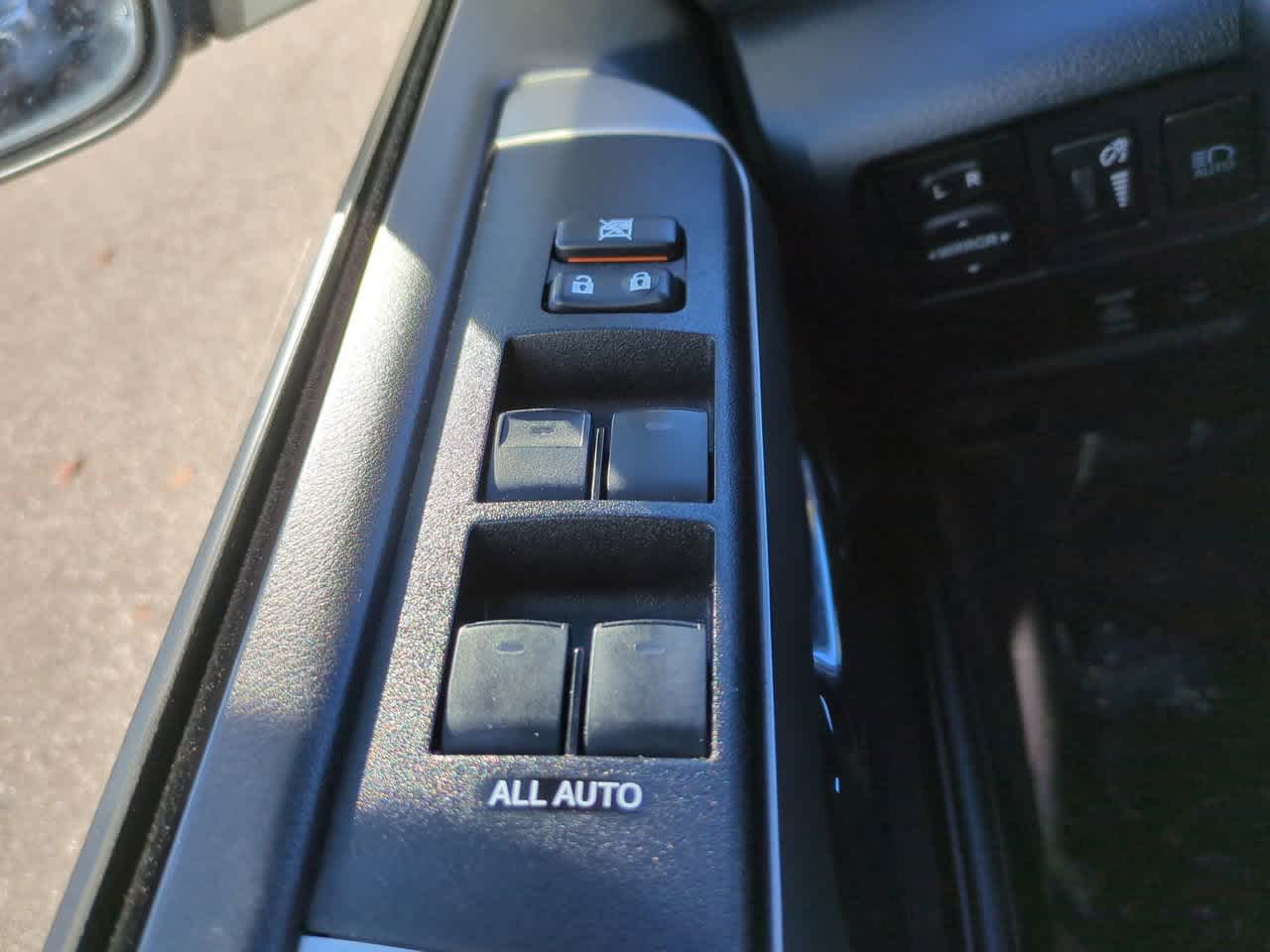 Thumbnail: 2024 Toyota 4Runner - 21