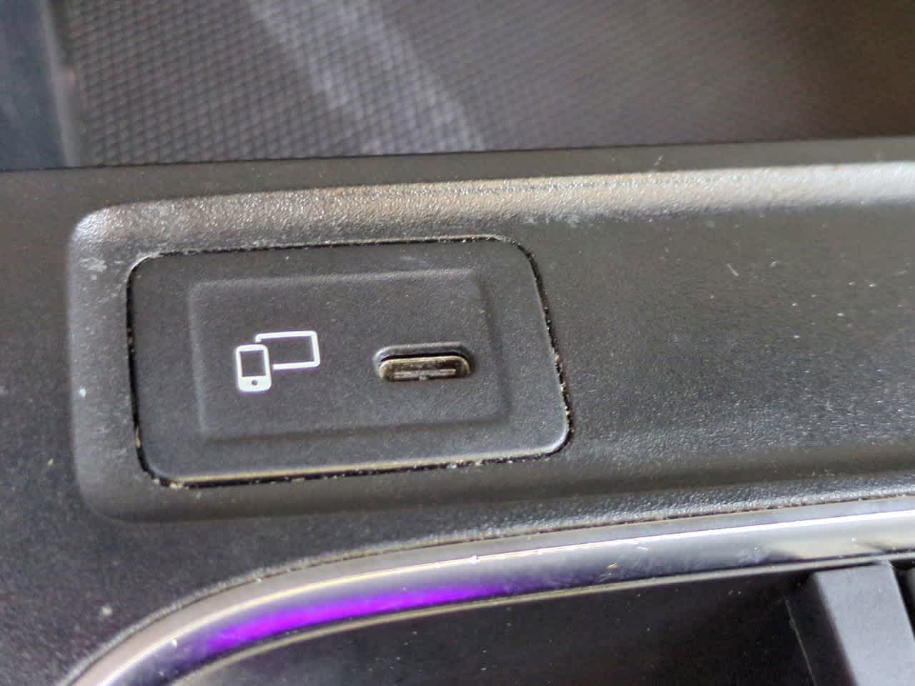 Thumbnail: 2023 Mercedes-Benz GLB - 21