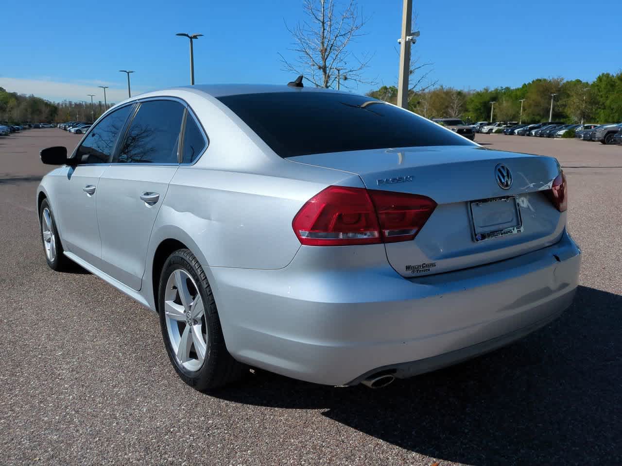 Thumbnail: 2013 Volkswagen Passat - 4