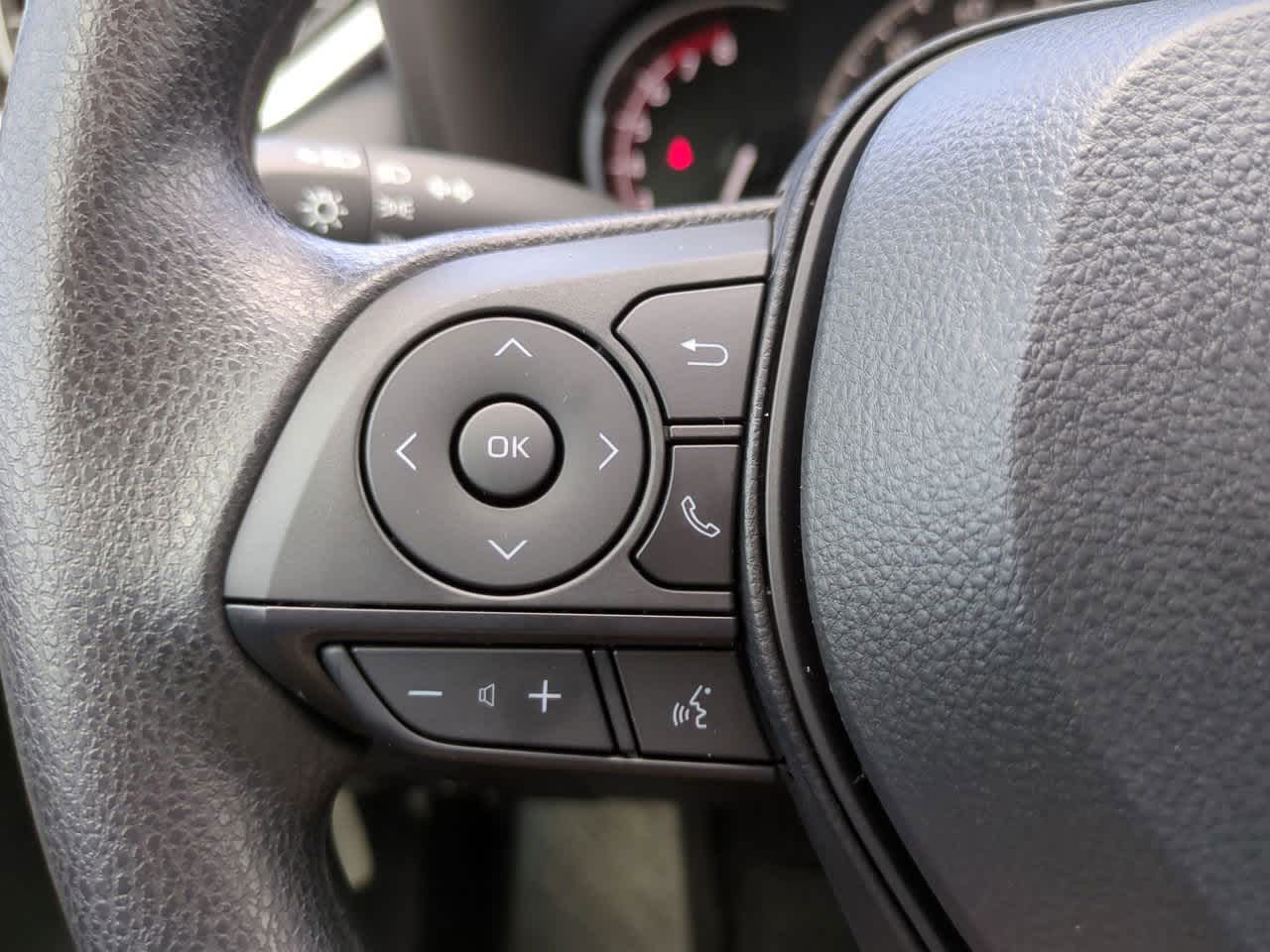 Thumbnail: 2025 Toyota RAV4 - 22