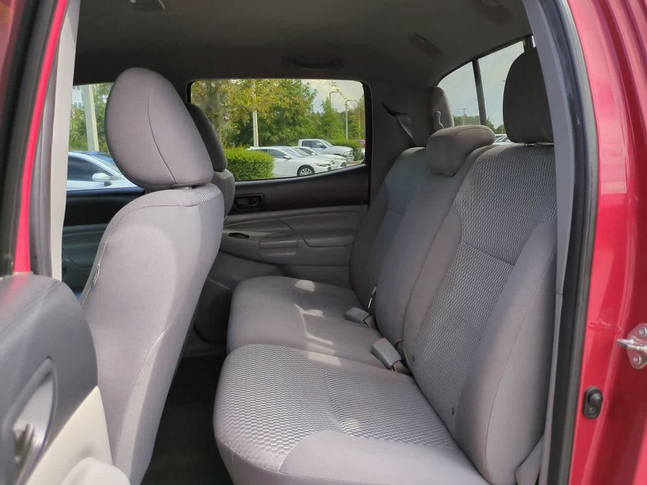 Thumbnail: 2015 Toyota Tacoma - 13