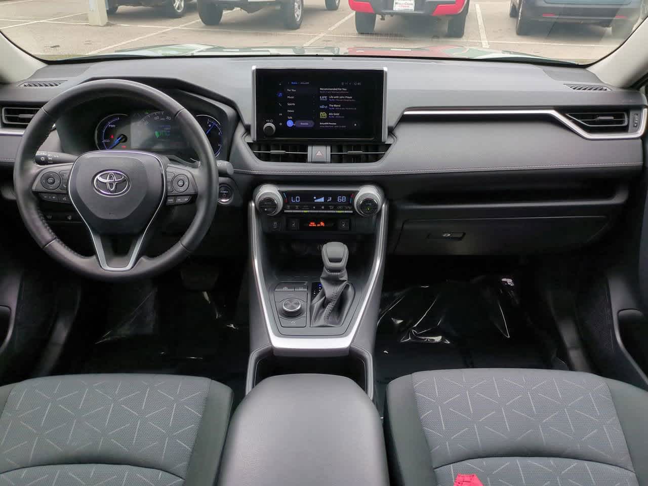 2023 Toyota RAV4 XLE 14