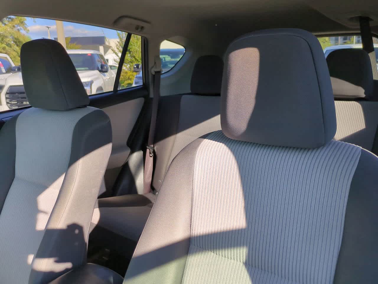 Thumbnail: 2015 Toyota RAV4 - 8