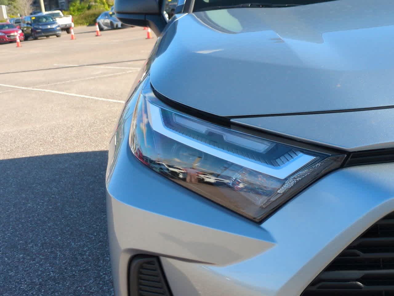 Thumbnail: 2025 Toyota RAV4 - 10