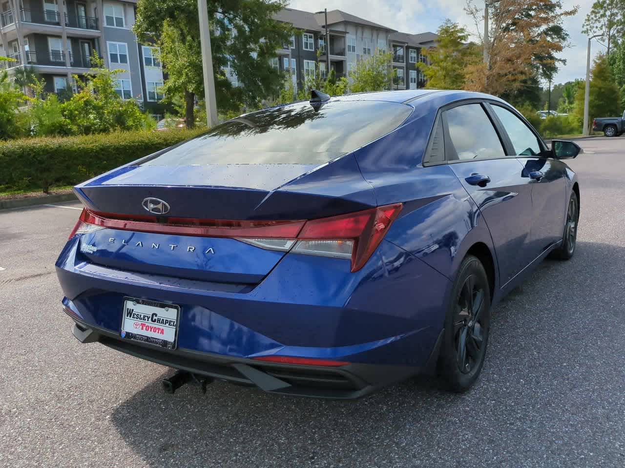 Thumbnail: 2022 Hyundai Elantra - 6