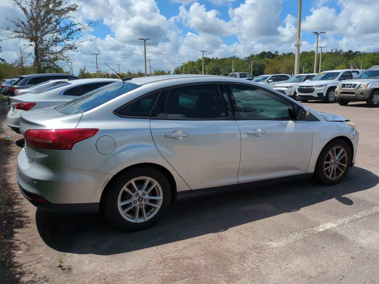 Thumbnail: 2015 Ford Focus - 5