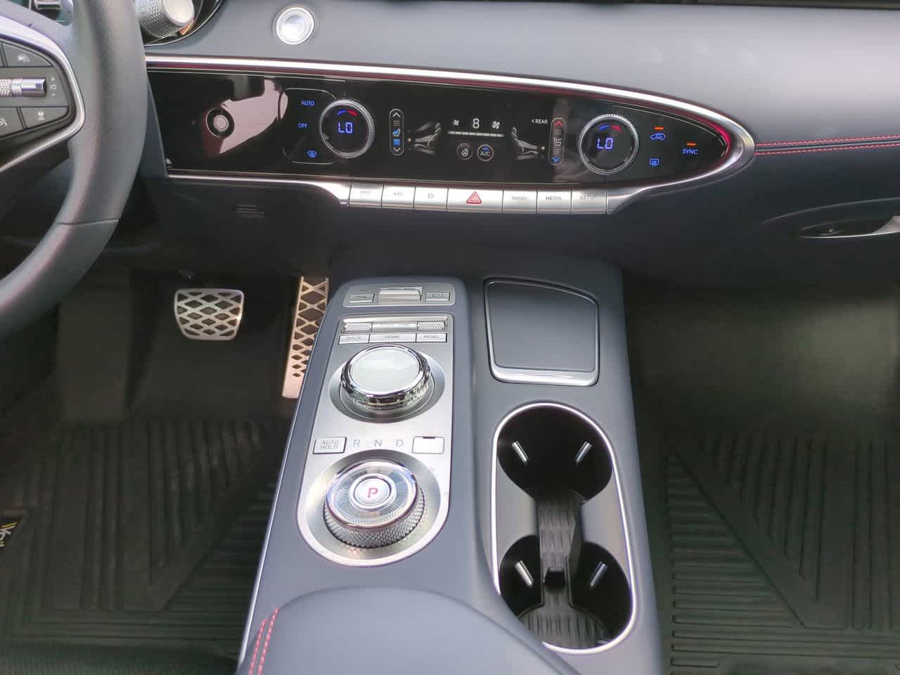 Thumbnail: 2023 Genesis GV70 - 18