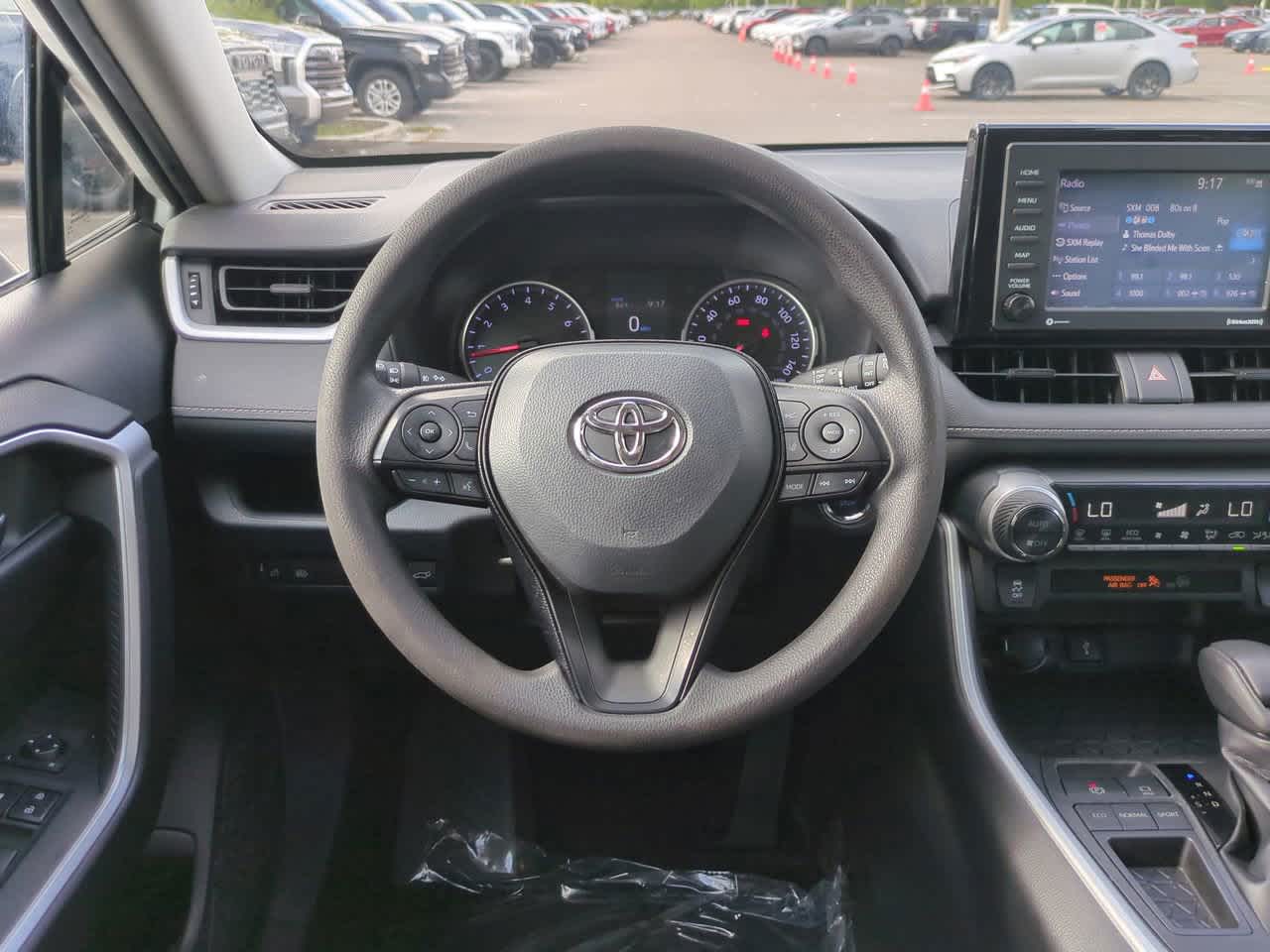 Thumbnail: 2020 Toyota RAV4 - 15
