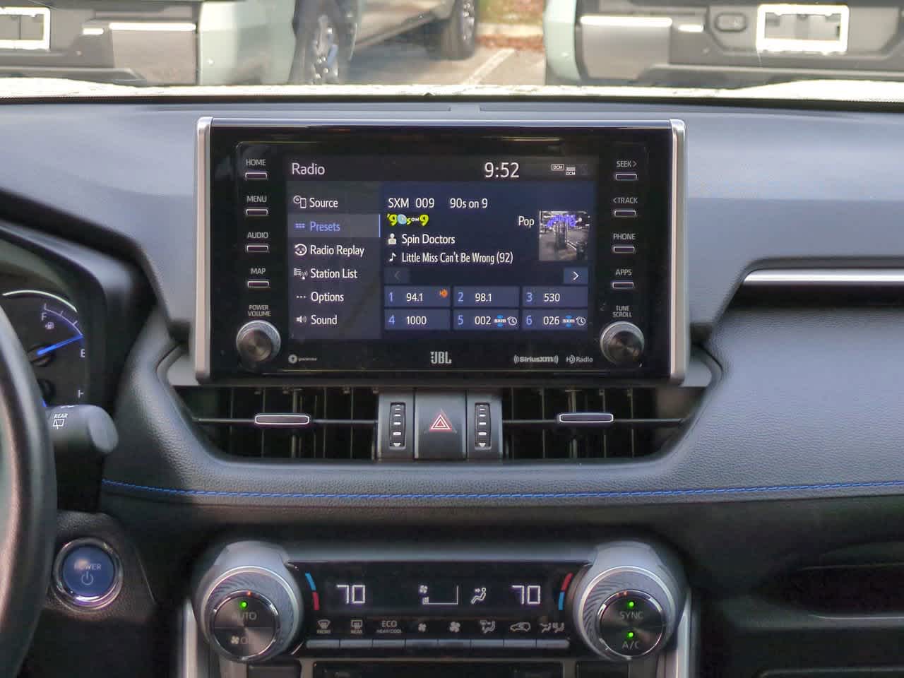 Thumbnail: 2020 Toyota RAV4 - 17