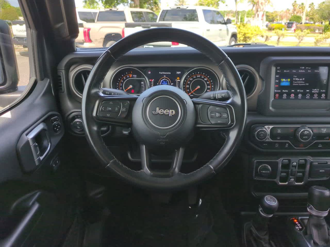 Thumbnail: 2020 Jeep Gladiator - 15