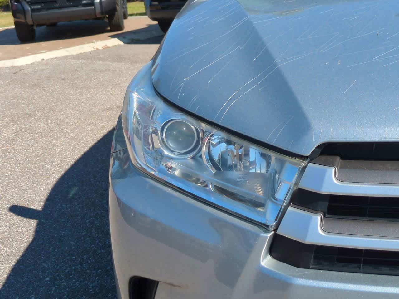 Thumbnail: 2019 Toyota Highlander - 9