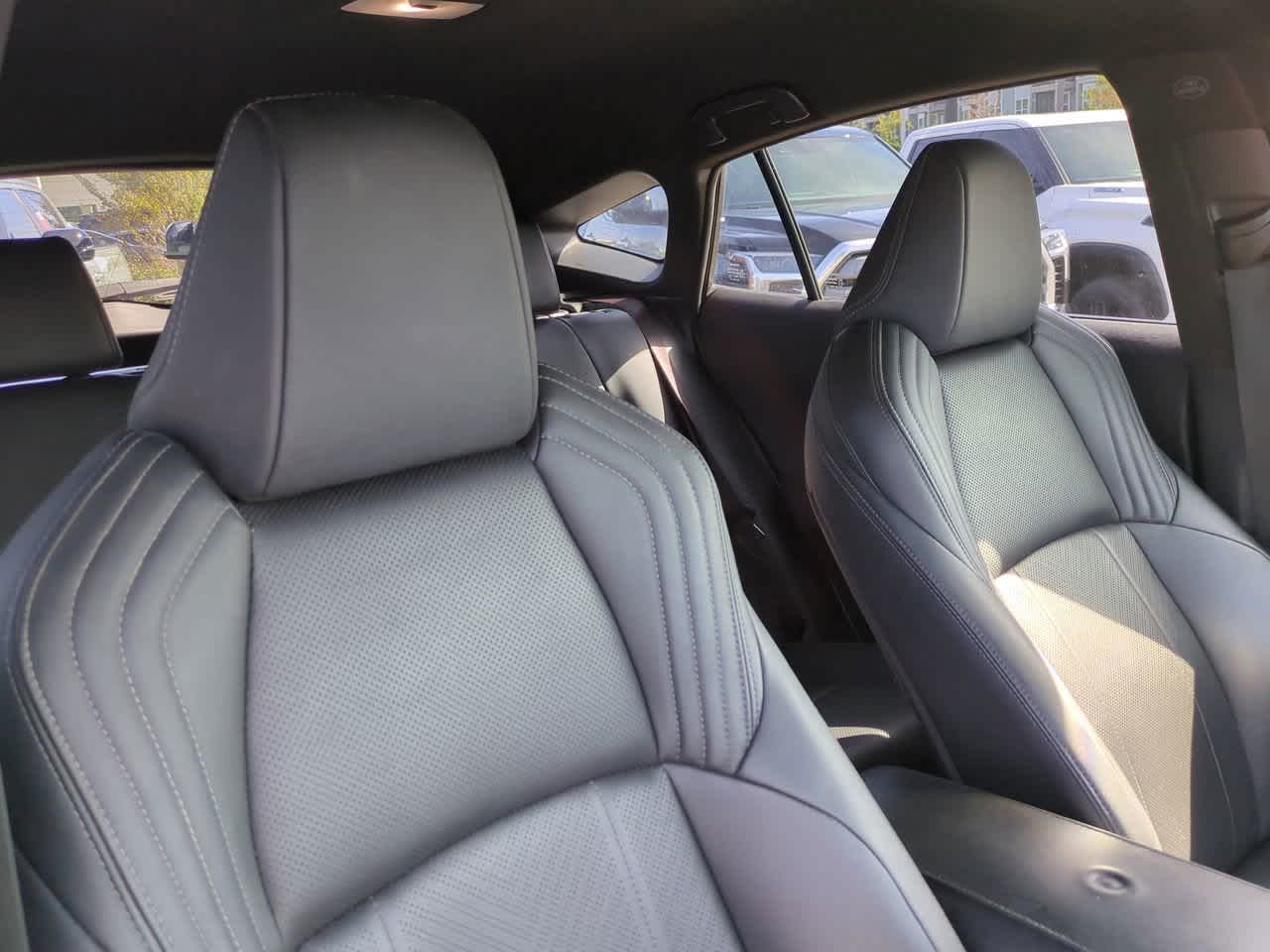 Thumbnail: 2021 Toyota Venza - 7