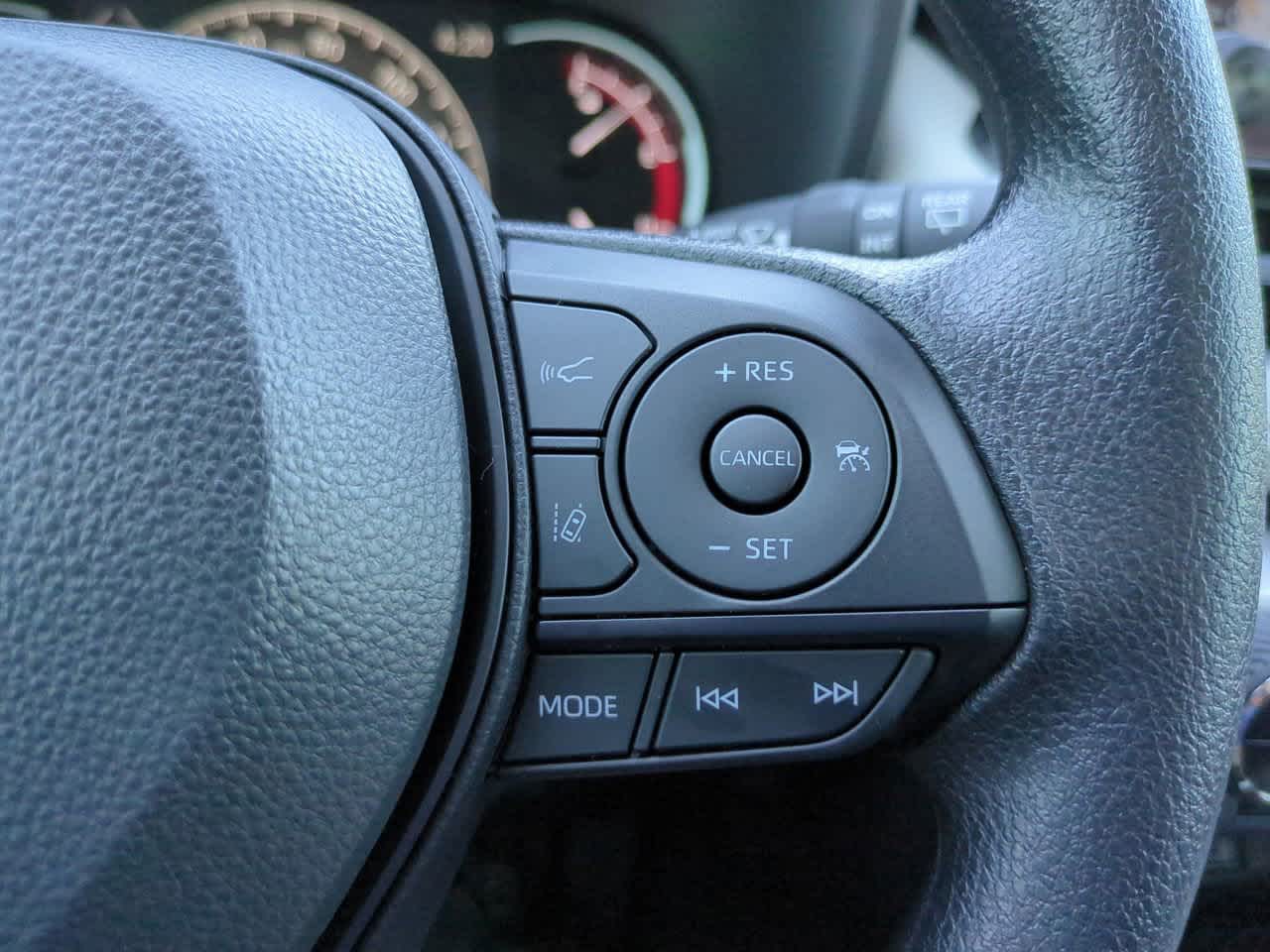 Thumbnail: 2025 Toyota RAV4 - 24