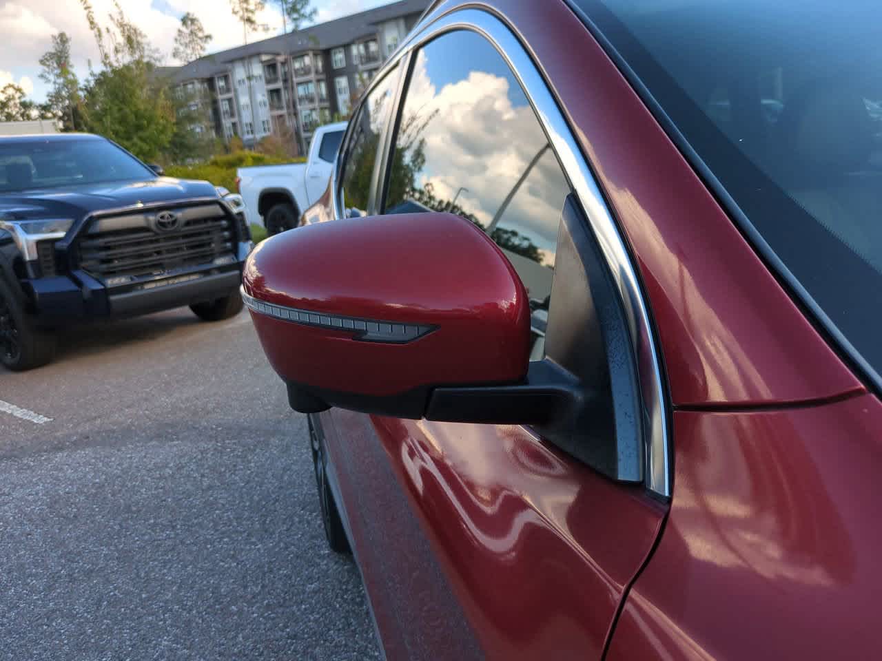 Thumbnail: 2019 Nissan Rogue Sport - 12