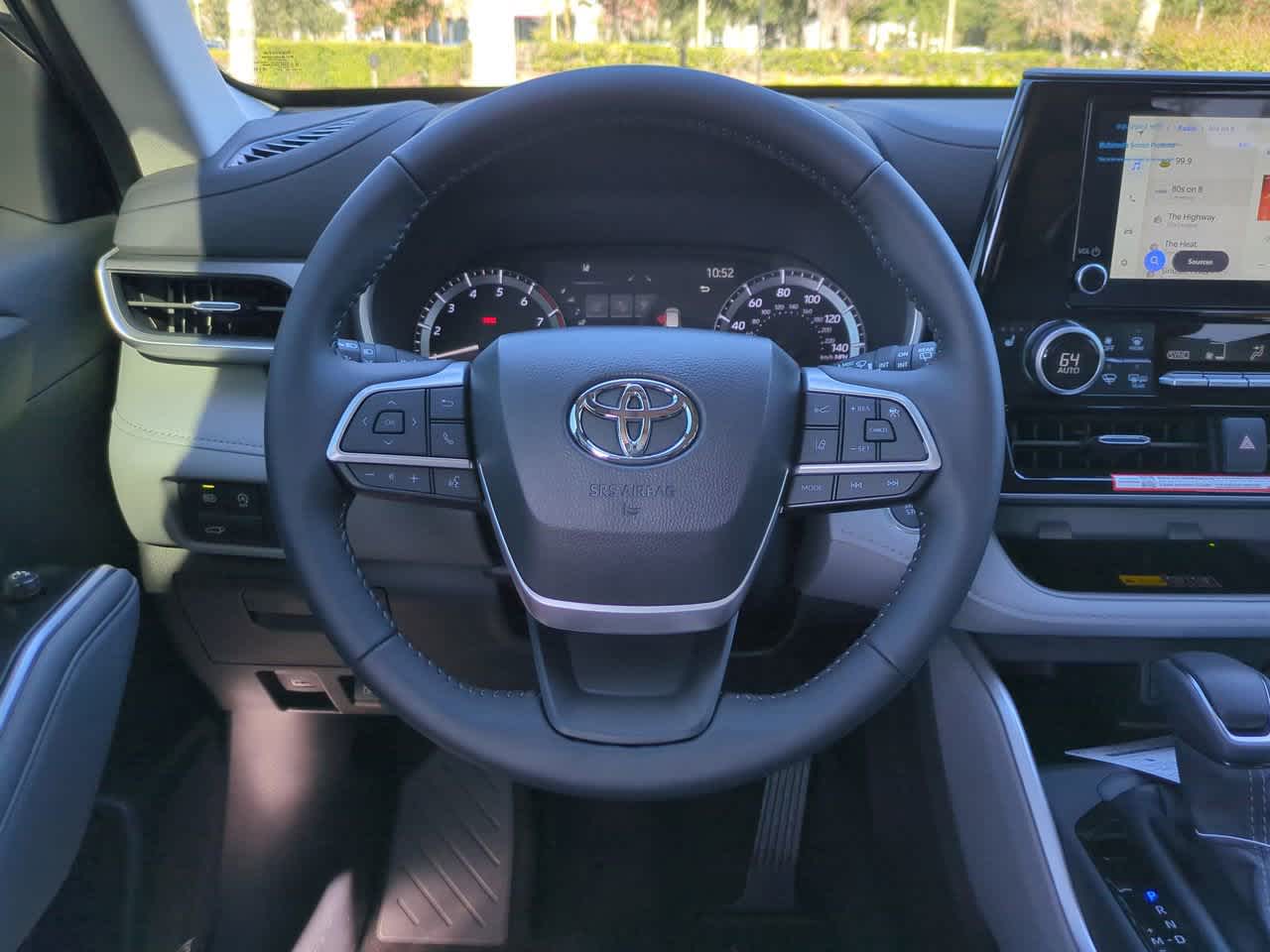 Thumbnail: 2026 Toyota Highlander - 16