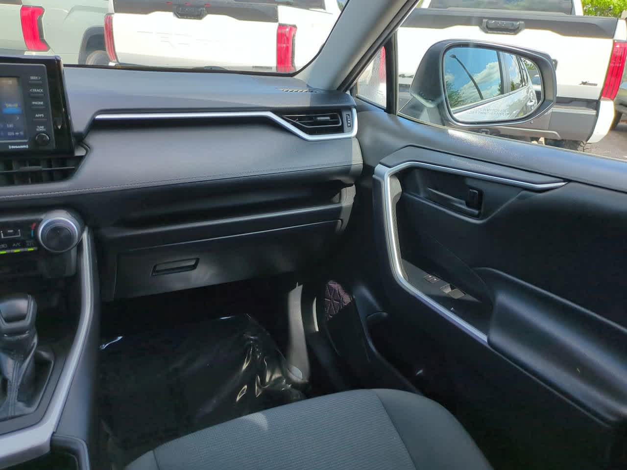 Thumbnail: 2021 Toyota RAV4 - 16