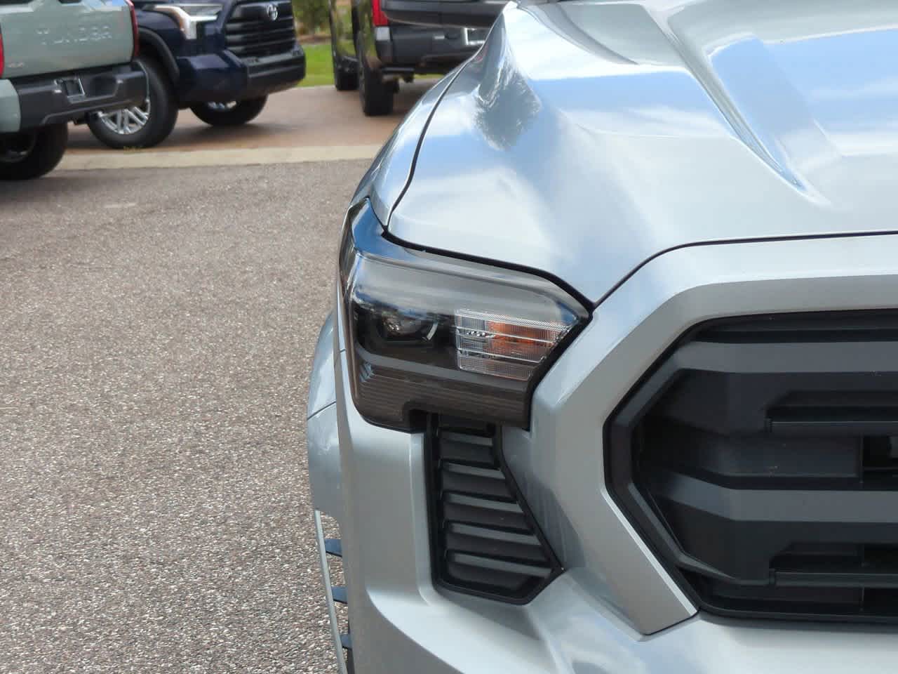 Thumbnail: 2025 Toyota Tacoma - 10