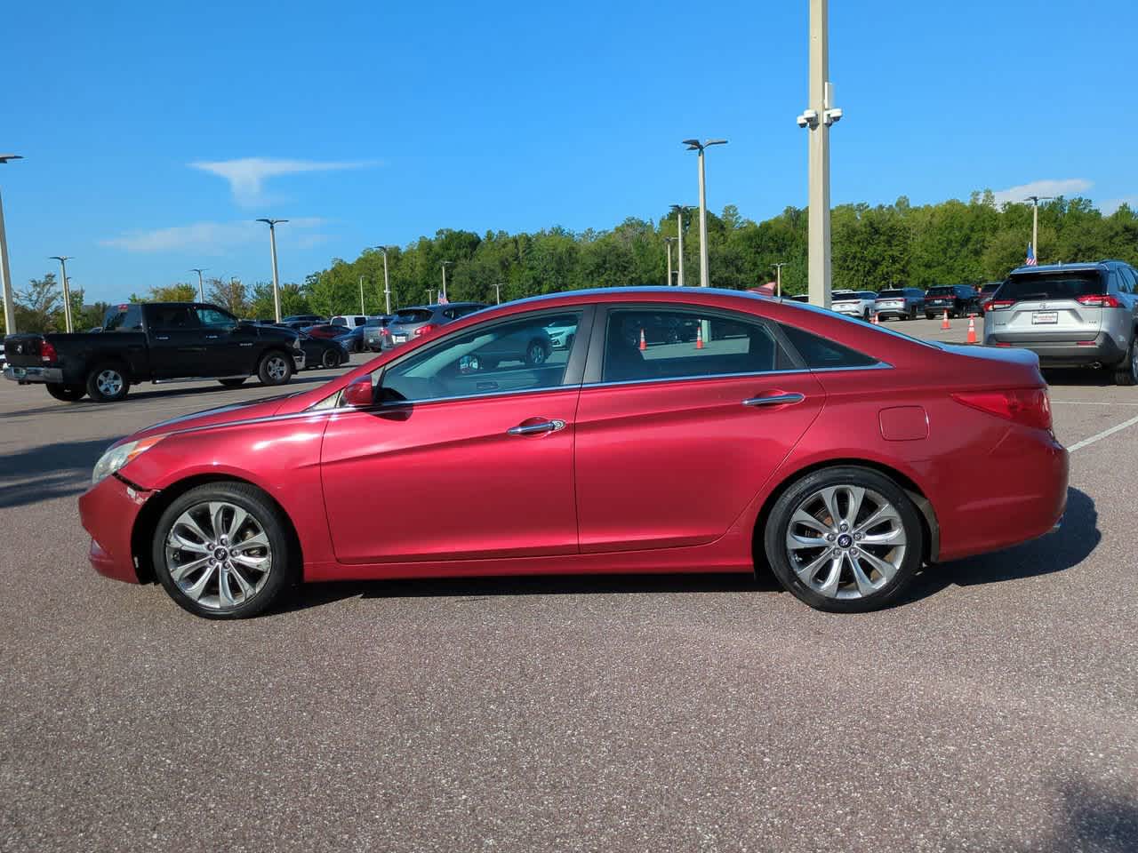 Thumbnail: 2011 Hyundai Sonata - 3