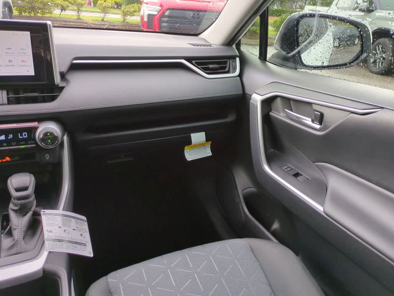 Thumbnail: 2025 Toyota RAV4 - 16