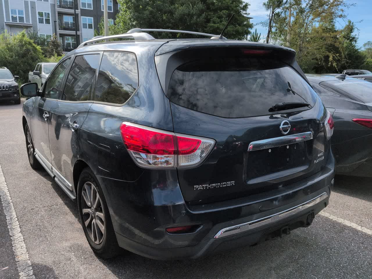 Thumbnail: 2013 Nissan Pathfinder - 3