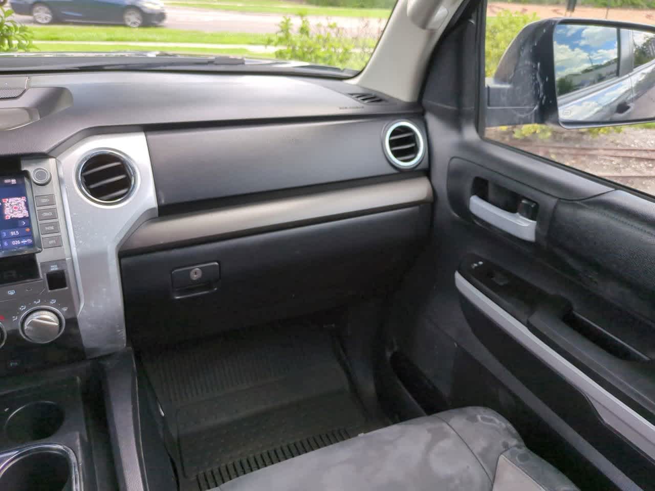 Thumbnail: 2021 Toyota Tundra - 16