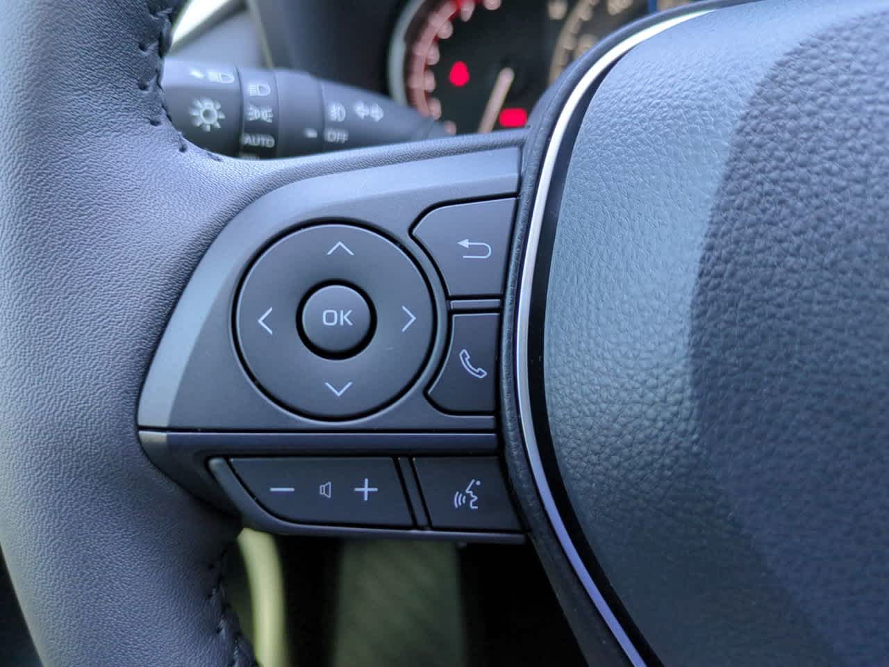 Thumbnail: 2025 Toyota RAV4 - 24